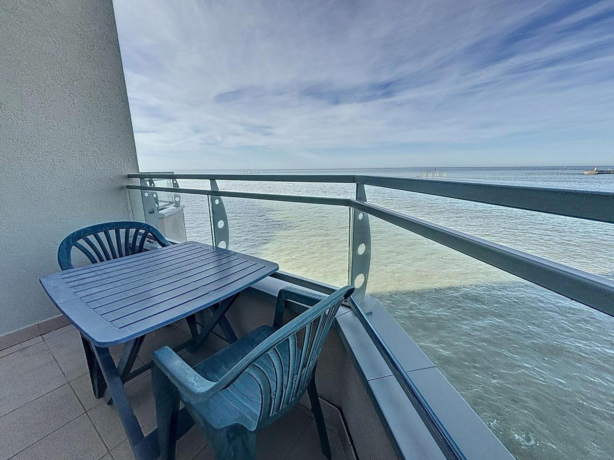 Appartement Avec Balcon, Proche Des Plages Et Commerces - Fr-1-361-89 Гранвіль Екстер'єр фото
